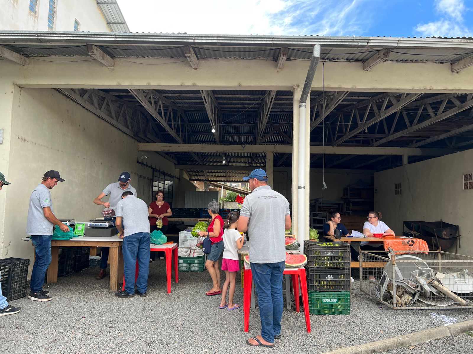 Parceira do Câmbio Verde, Câmara leva recicláveis ao programa