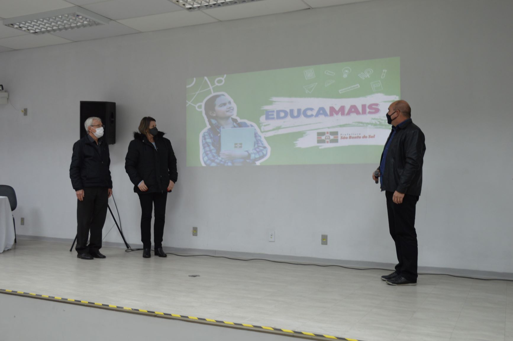 Vereadores presentes ao lançamento do Educamais